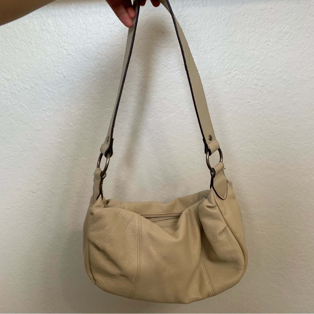 Cream shoulder bag